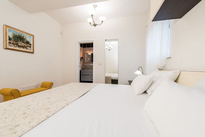 Apartments Dyana