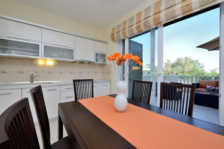 Apartments Dyana