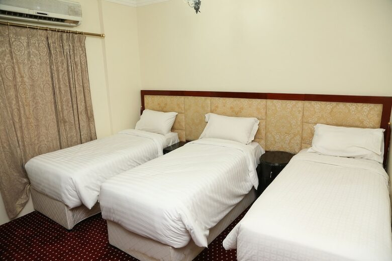 Al Ardh Al Tayeba Hotel