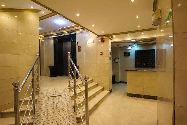 Al Ardh Al Tayeba Hotel