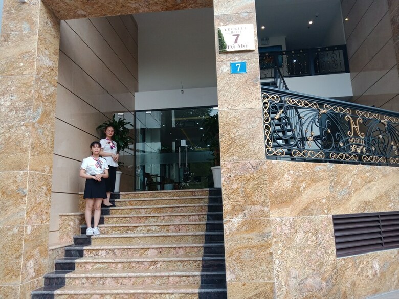 Luckful Hotel