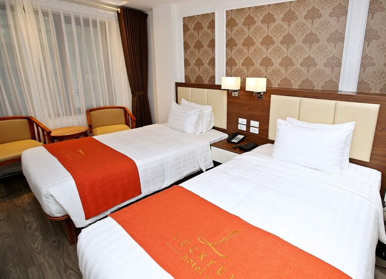 Luckful Hotel