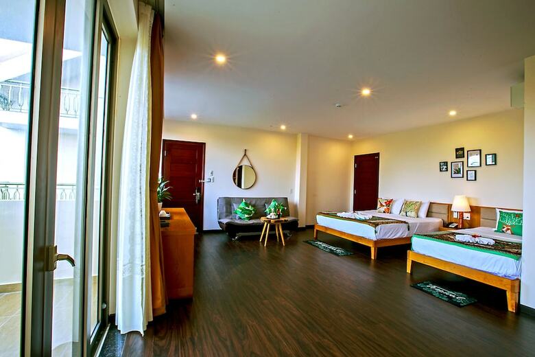 Silk And Sea Hotel