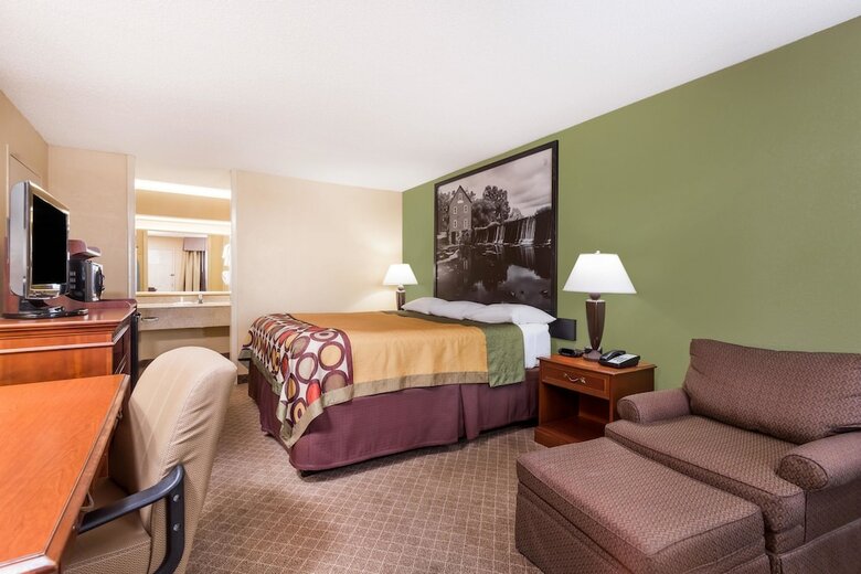 Hotel Super 8 By Wyndham Macon West