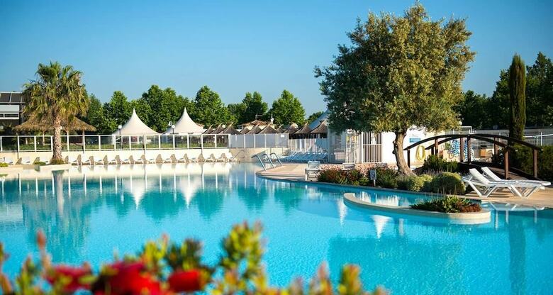 Mobile Home 8p Dans Le Camping La Carabasse (Emplacement Oliviers 26)