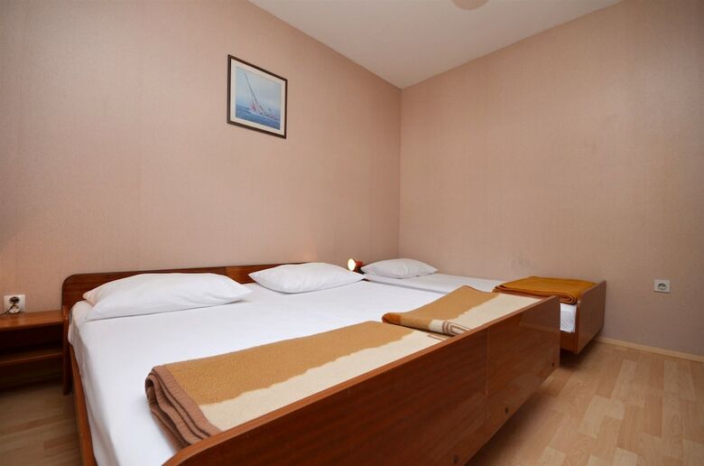 Apartments Jadran
