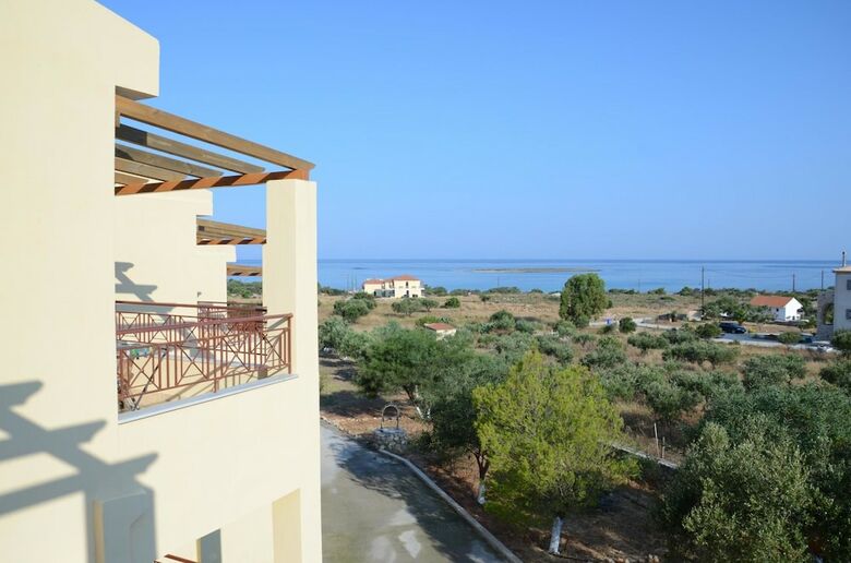 Apartamentos Elafonisos Diamond Resort