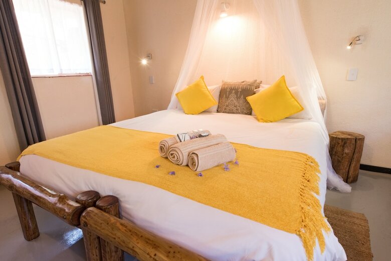 Posada Sefapane Lodges And Safaris