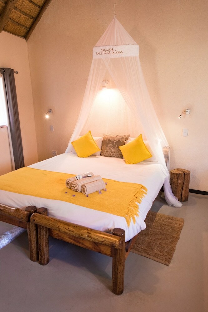 Posada Sefapane Lodges And Safaris