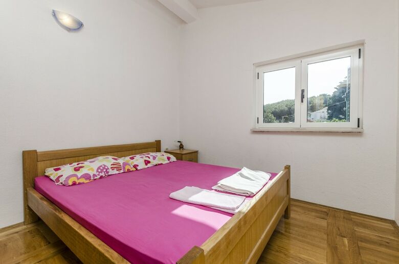 Apartments Ivo