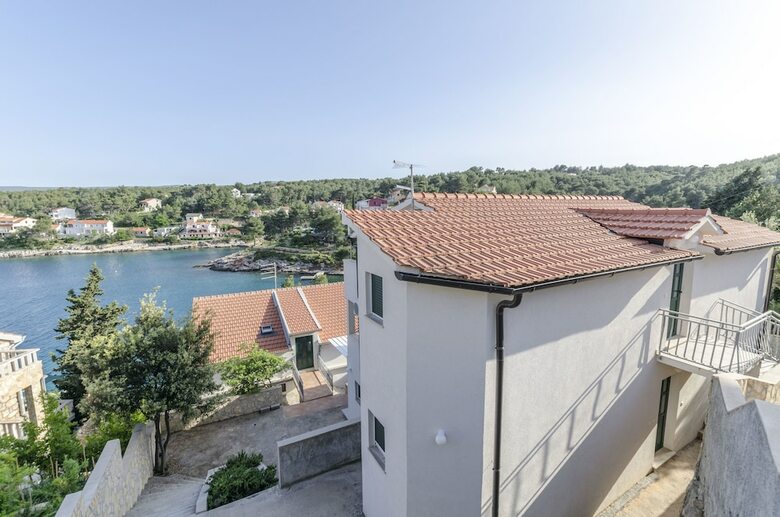 Apartments Ivo