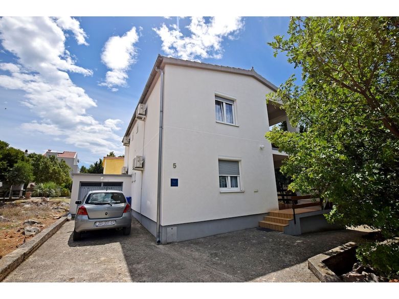 Apartments Zaterini-on Quiet Location