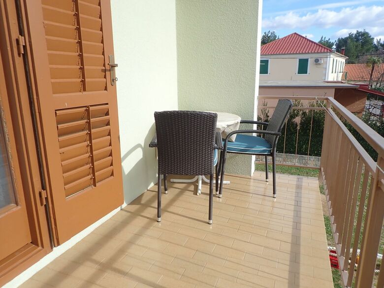 Apartments Sidro-by The Sea