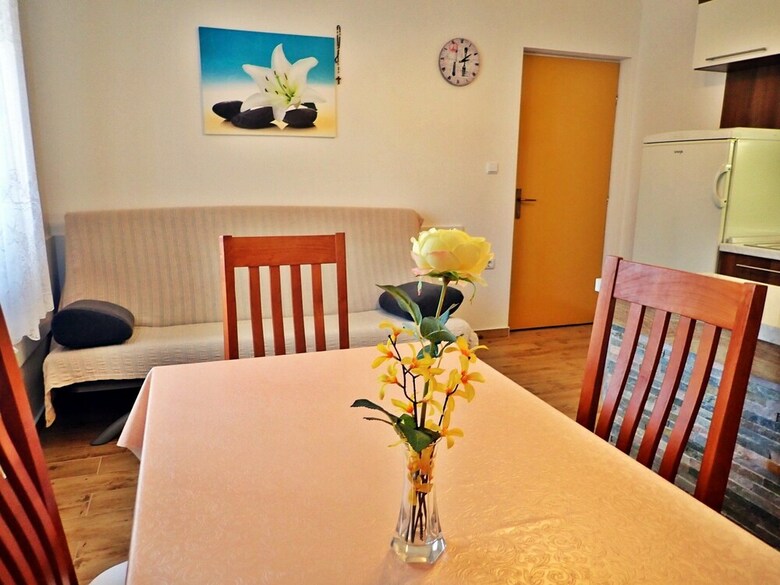 Apartments Sidro-by The Sea