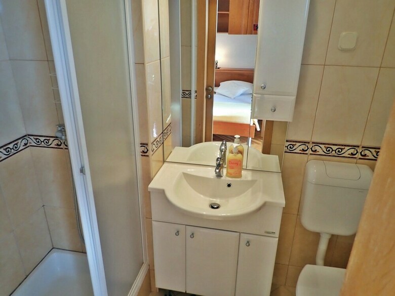 Apartments Sidro-by The Sea