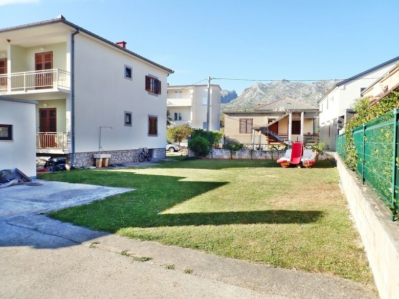 Apartments Sidro-by The Sea