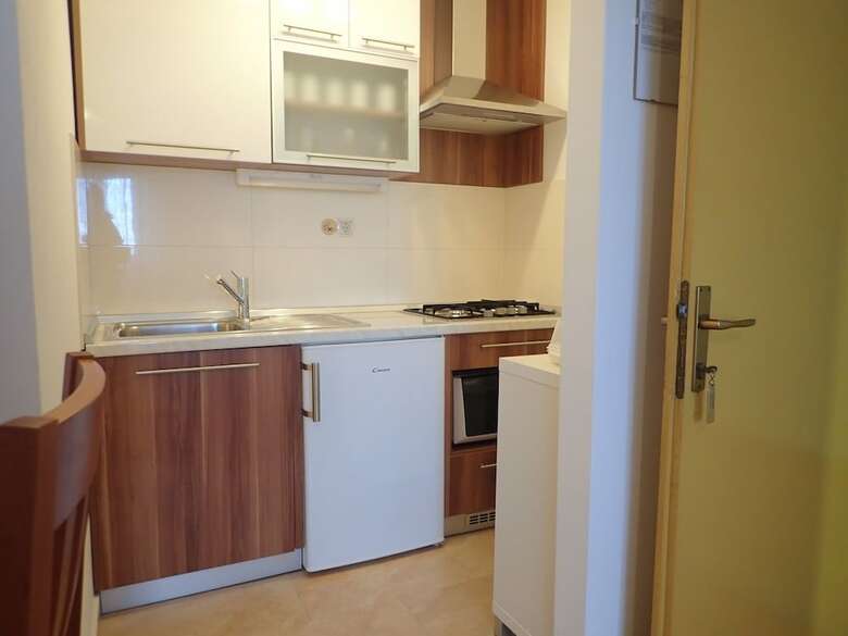 Apartments Sidro-by The Sea