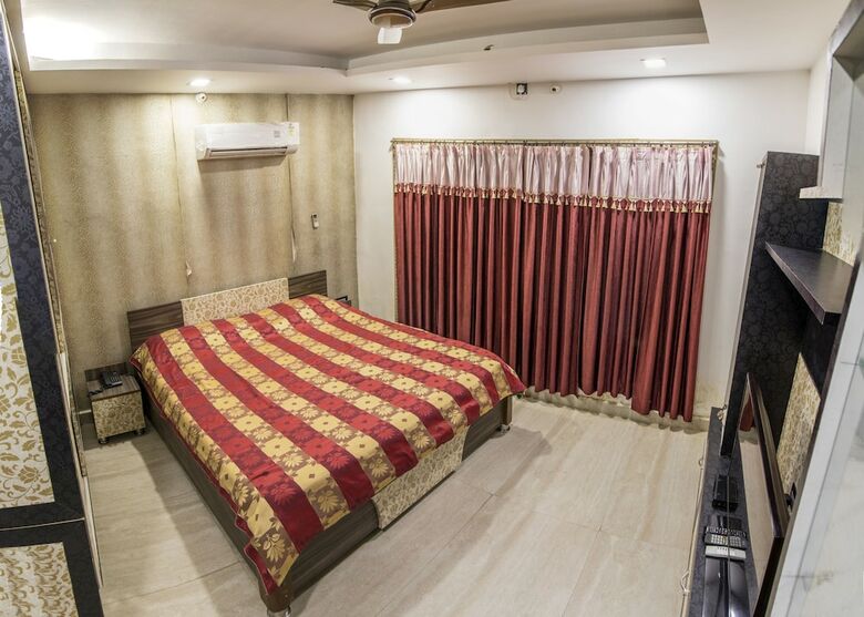 Hotel Pachmarhi Guest House