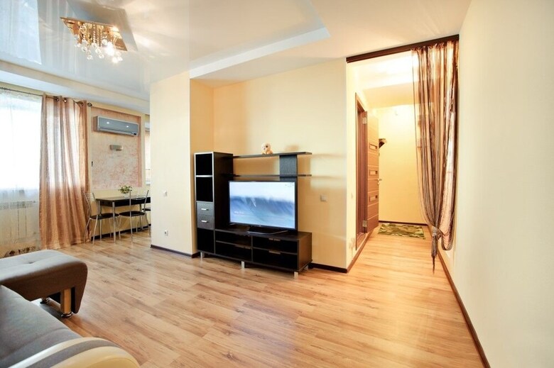 Apartment On Posyetskaya 32