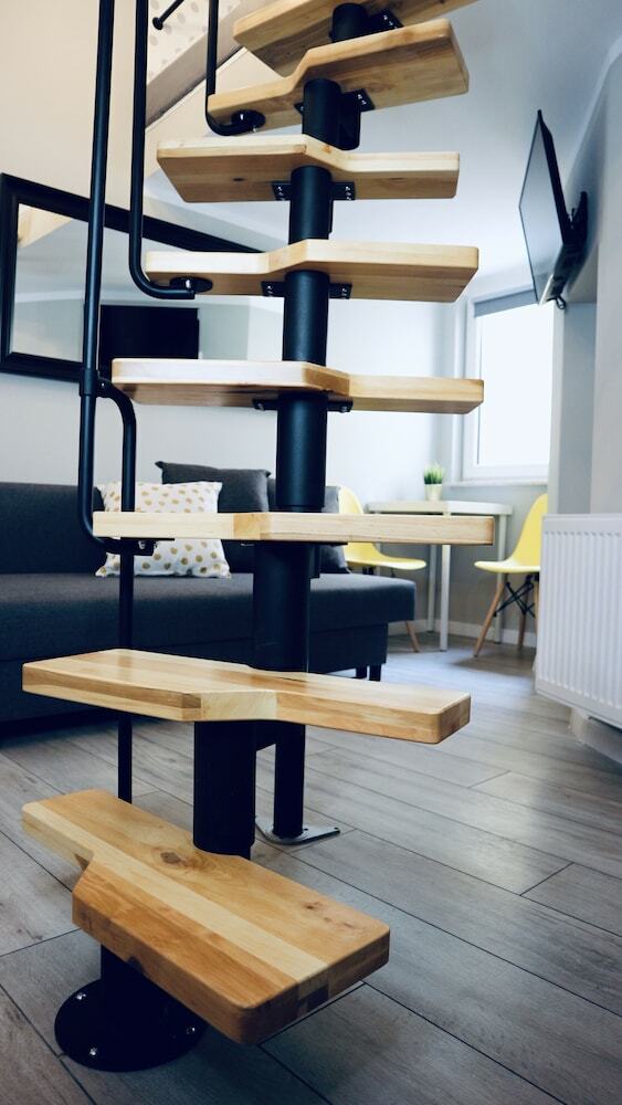 Golda Apartments