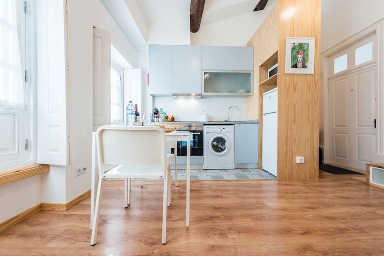 Apartamentos Antero Quental Residence