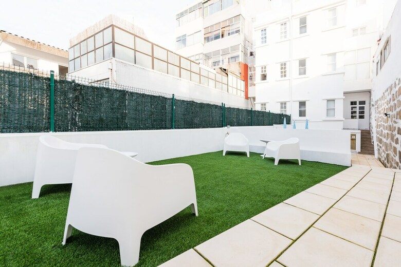 Apartamentos Antero Quental Residence
