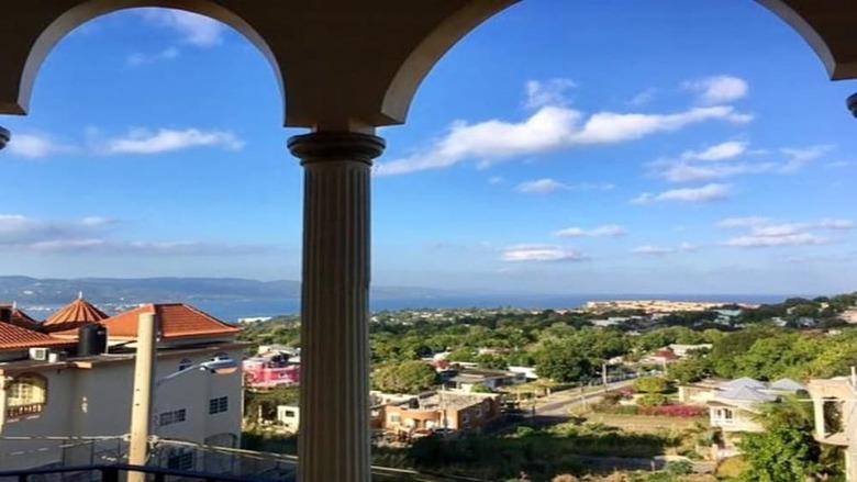 Bed & Breakfast Sea Breeze Rentals