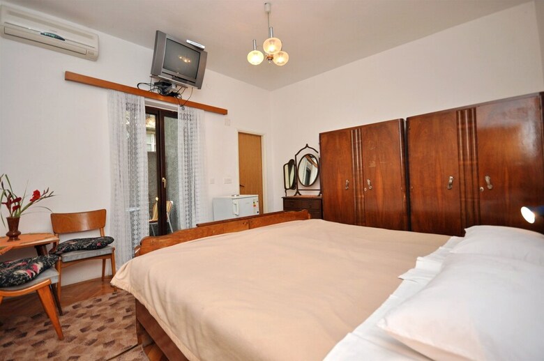 Apartment And Rooms Mato