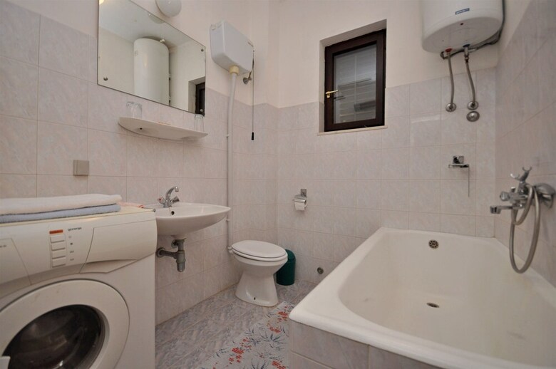 Apartment And Rooms Mato