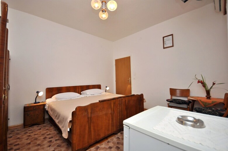 Apartment And Rooms Mato