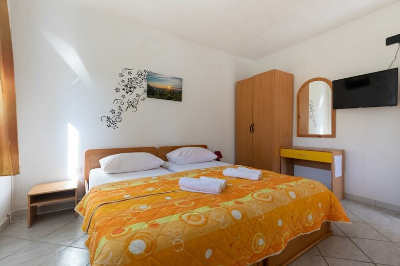 Apartments Deak