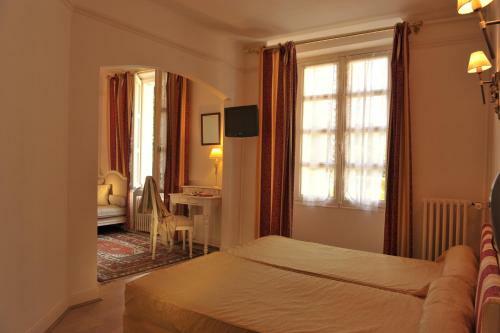 Hotel Logis L'hermitage