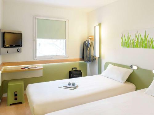 Hotel Ibis Budget Caen Porte De Bretagne