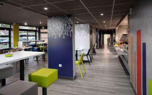 Hotel Ibis Budget Caen Porte De Bretagne