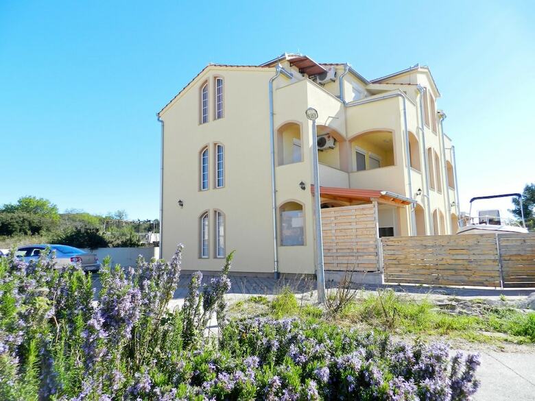 Apartamentos Darko