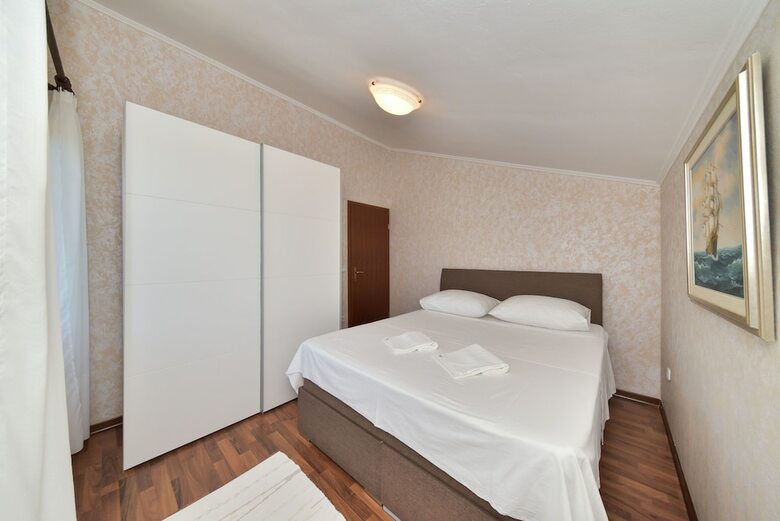Apartments Medanic