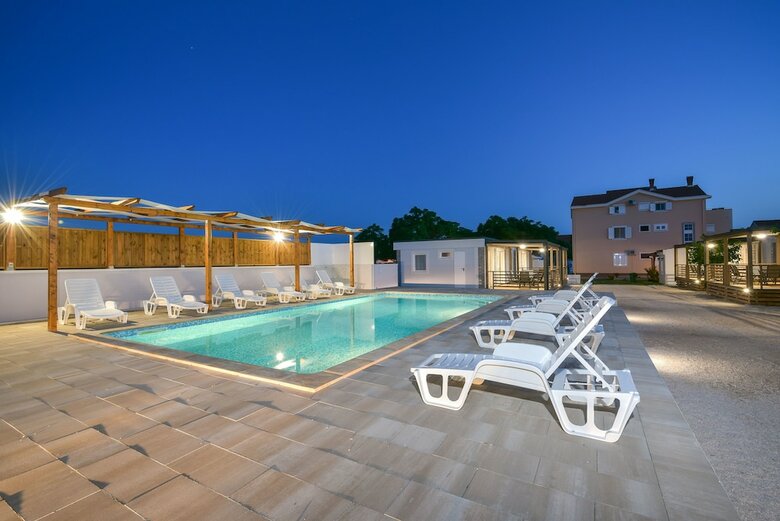 Apartments Medanic