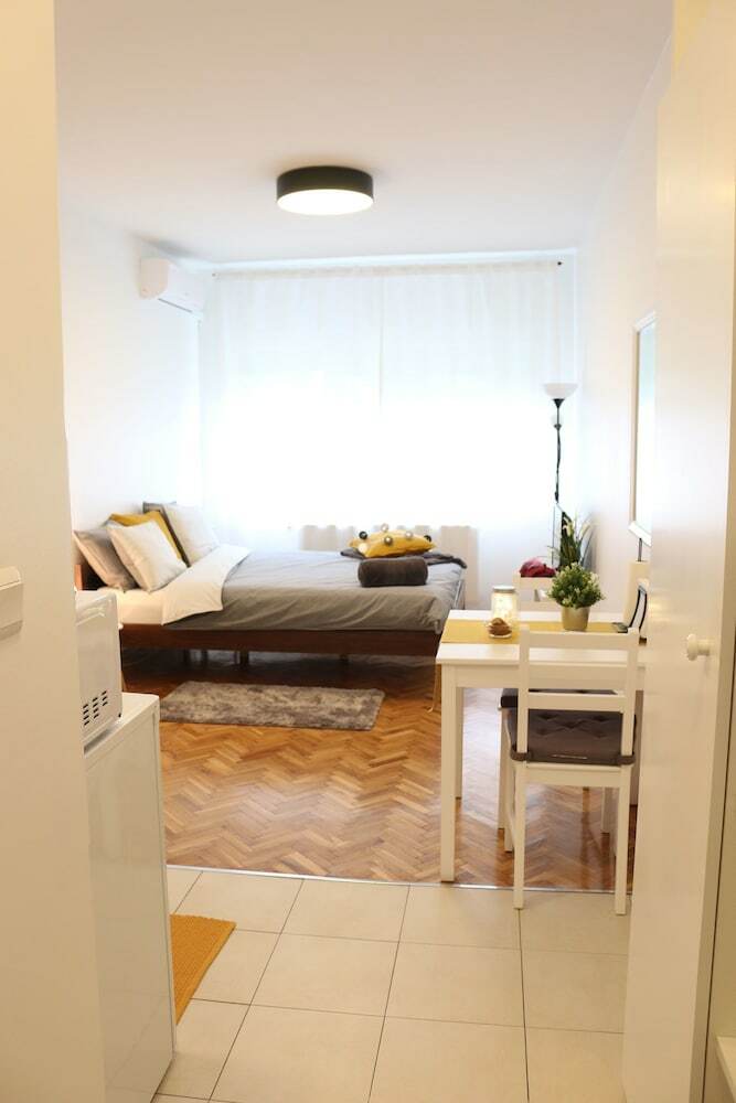 Apartment Studio Start