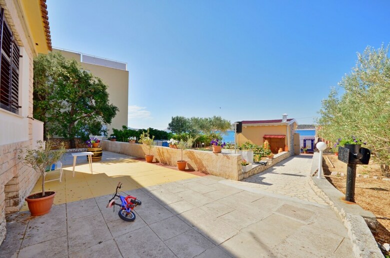 Apartments Marinko
