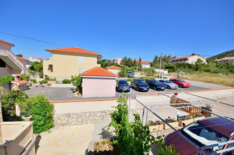 Apartments Marinko
