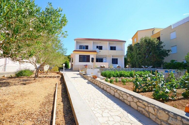 Apartments Marinko
