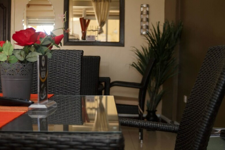 Hotel Karibu Bb Suites
