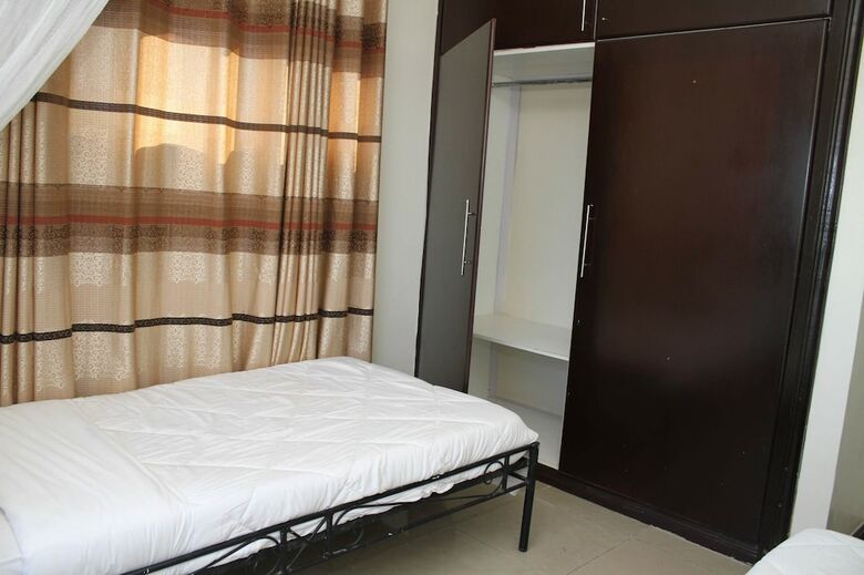 Hotel Karibu Bb Suites