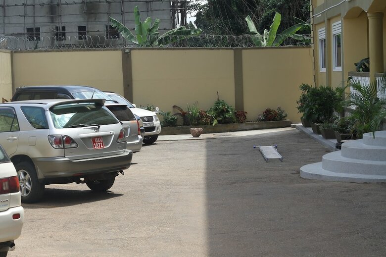 Hotel Karibu Bb Suites