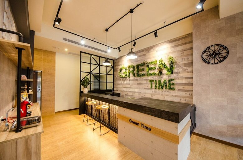 Hotel Green Time