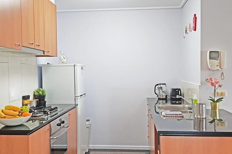 Apartamento The Summit � Chic High Rise Condo With Skyline View Balcony