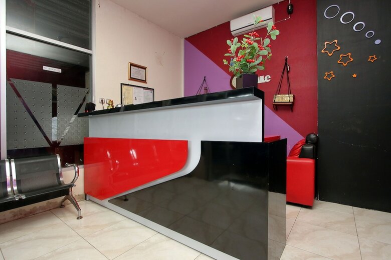 Hostal Oyo 933 Wisma Malawen
