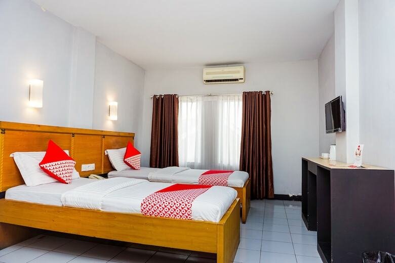 Hostal Oyo 933 Wisma Malawen