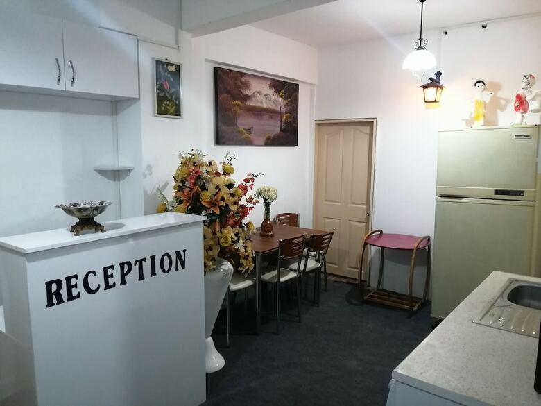 Hotel Terrace Yasar Hostel - Adults Only