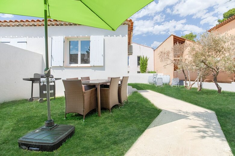 Relax Piscine P�tanque Sauna Jardin